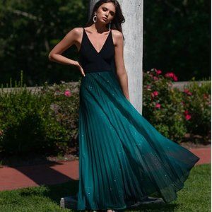 NWT Betsy & Adam Ombe Gown - STUNNING